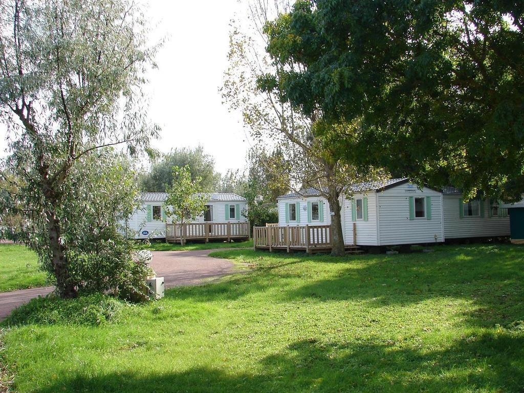Camping Phare Ouest Saint-Denis-dʼOléron Dış mekan fotoğraf