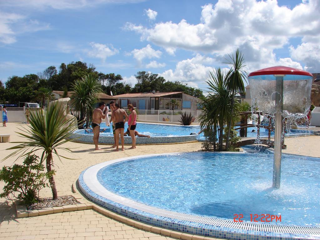 Camping Phare Ouest Saint-Denis-dʼOléron Dış mekan fotoğraf