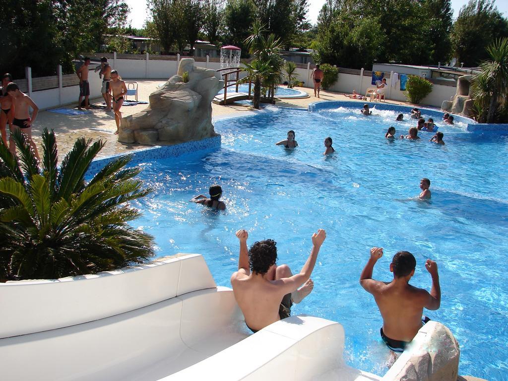Camping Phare Ouest Saint-Denis-dʼOléron Dış mekan fotoğraf