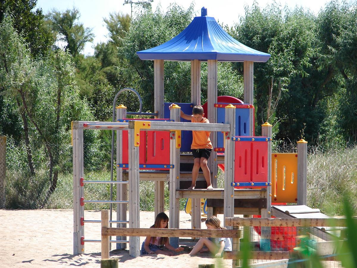 Camping Phare Ouest Saint-Denis-dʼOléron Dış mekan fotoğraf